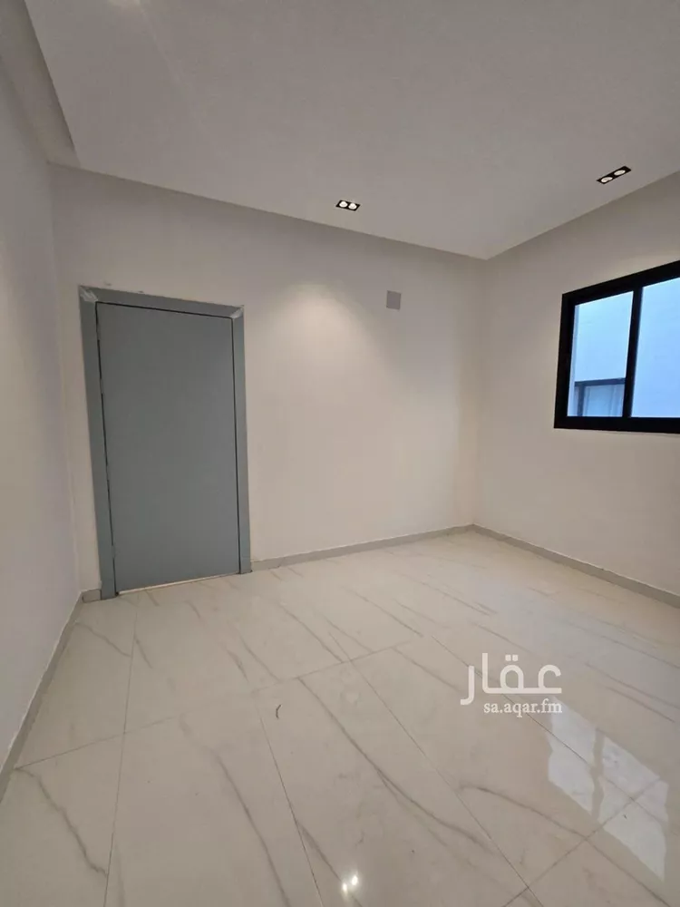 دور للبيع في شارع رضي الدين الحنبلي, حي عكاظ, مدينة الرياض, منطقة الرياض صورة 4