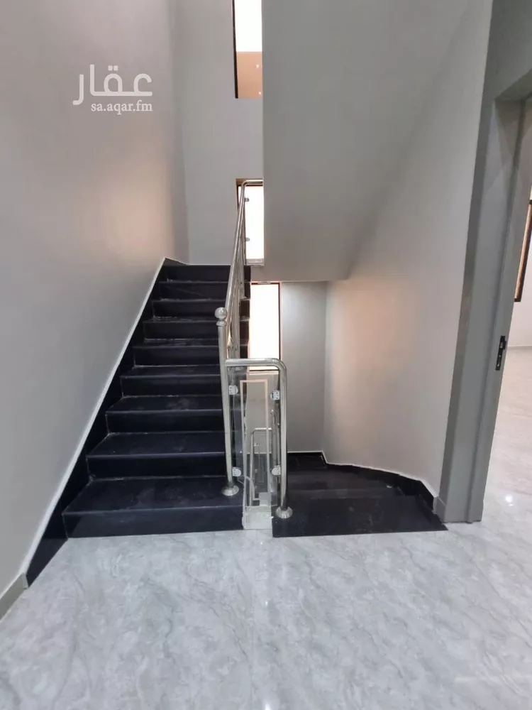 دور للبيع في شارع محمد الرهبيني, حي العوالي, مدينة الرياض, منطقة الرياض صورة 3