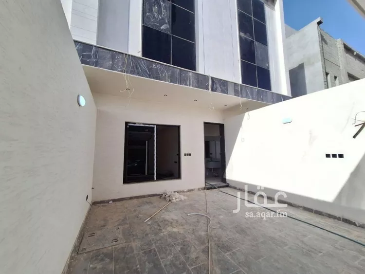 فيلا للبيع في شارع الكردوس بن المنيع, حي عكاظ, مدينة الرياض, منطقة الرياض صورة 2
