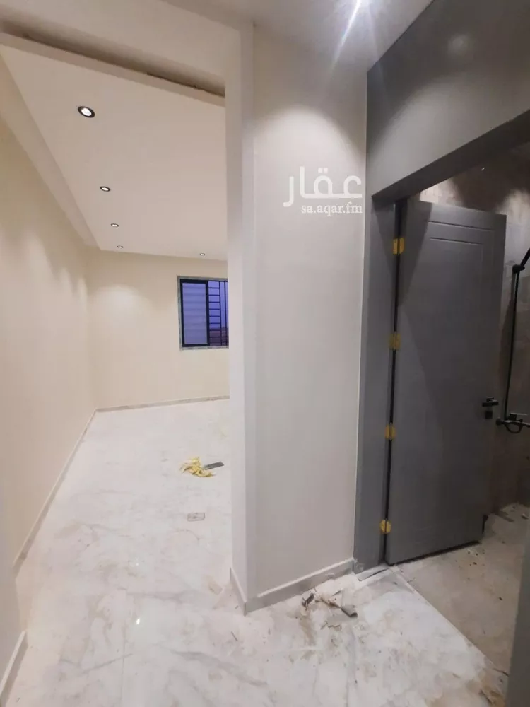 دور للبيع في شارع مالك بن الحارث, حي بدر, مدينة الرياض, منطقة الرياض صورة 2