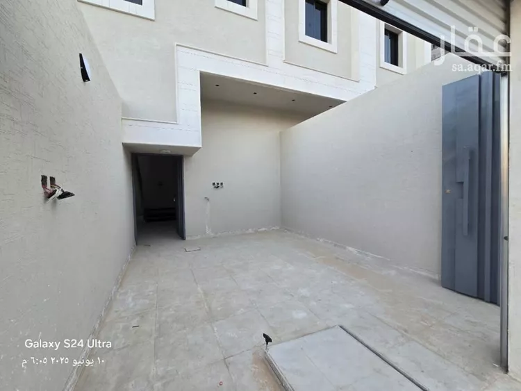 دور للبيع في شارع الخفجي, حي طيبة, مدينة الرياض, منطقة الرياض صورة 3