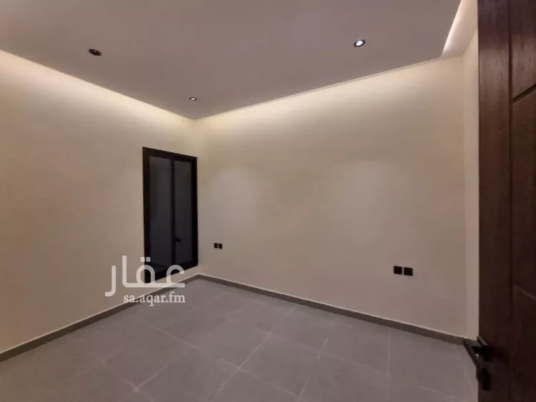 دور للبيع في شارع مالك بن الحارث, حي بدر, مدينة الرياض, منطقة الرياض صورة 4