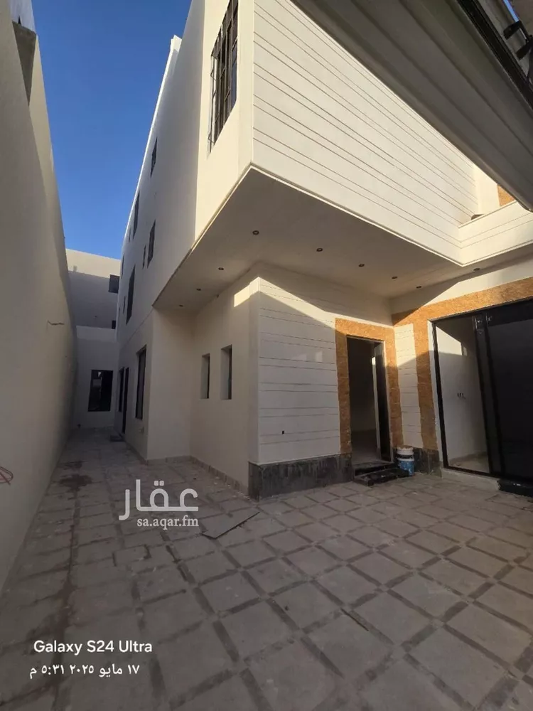 دور للبيع في شارع رقم 61, حي الجنادرية, مدينة الرياض, منطقة الرياض صورة 2