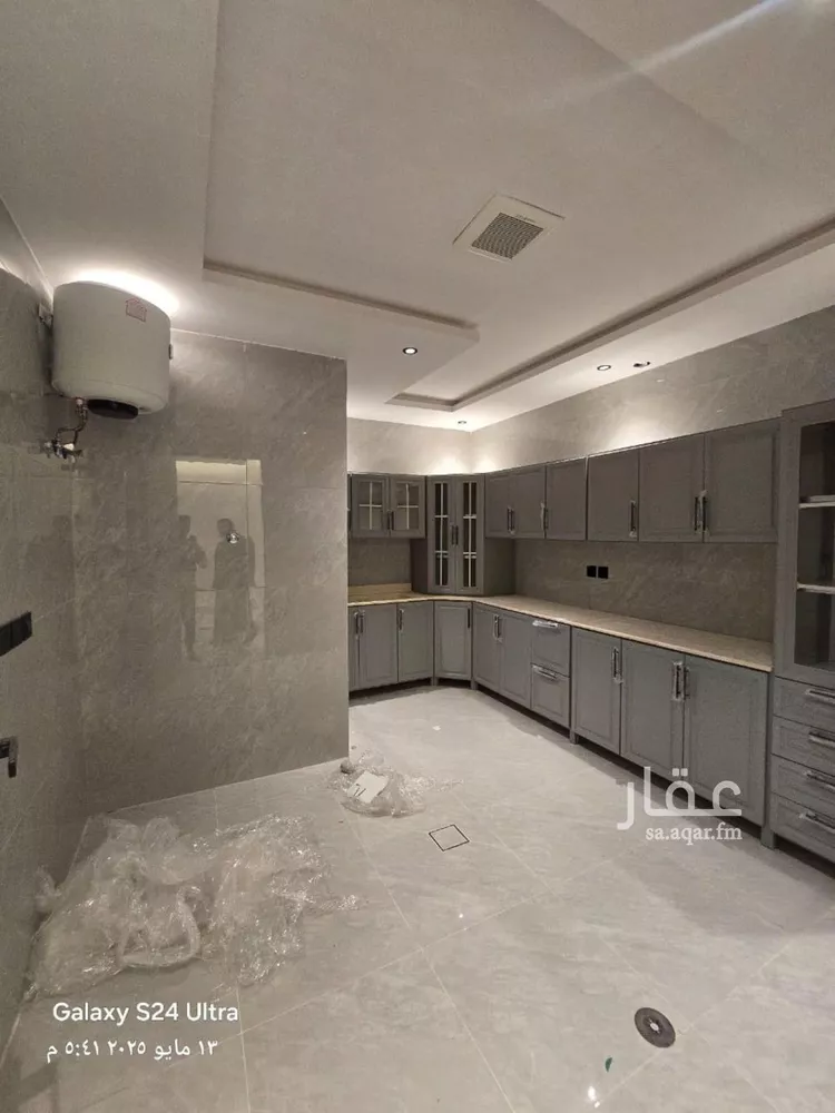 دور للبيع في شارع حسان بن قيس, حي بدر, مدينة الرياض, منطقة الرياض صورة 4