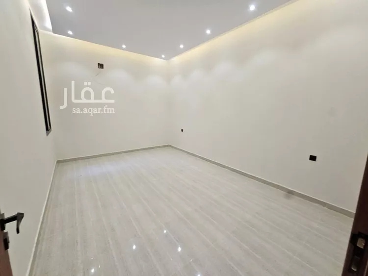 دور للبيع في شارع مالك بن الحارث, حي بدر, مدينة الرياض, منطقة الرياض صورة 3