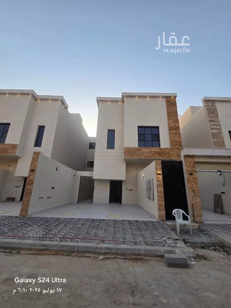 دور للبيع في شارع محمد بن سعيد المسلم, حي عكاظ, مدينة الرياض, منطقة الرياض