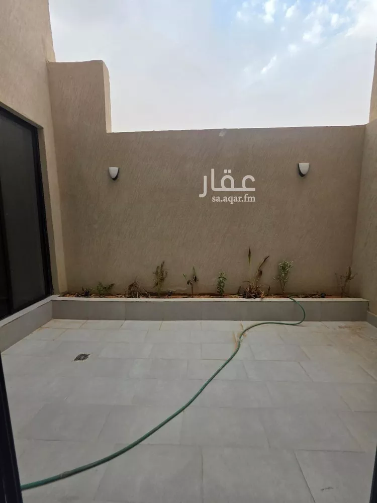 فيلا للبيع في شارع أبي الحسن الحلي, حي الرمال, مدينة الرياض, منطقة الرياض 11