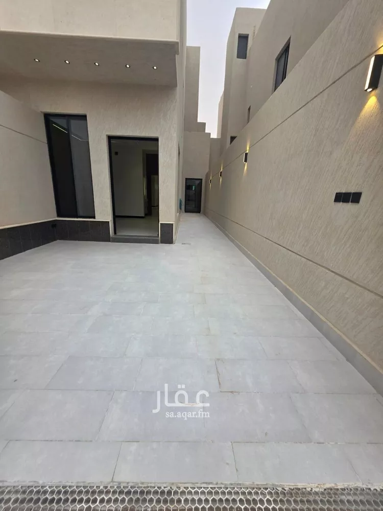 فيلا للبيع في شارع أبي الحسن الحلي, حي الرمال, مدينة الرياض, منطقة الرياض صورة 3