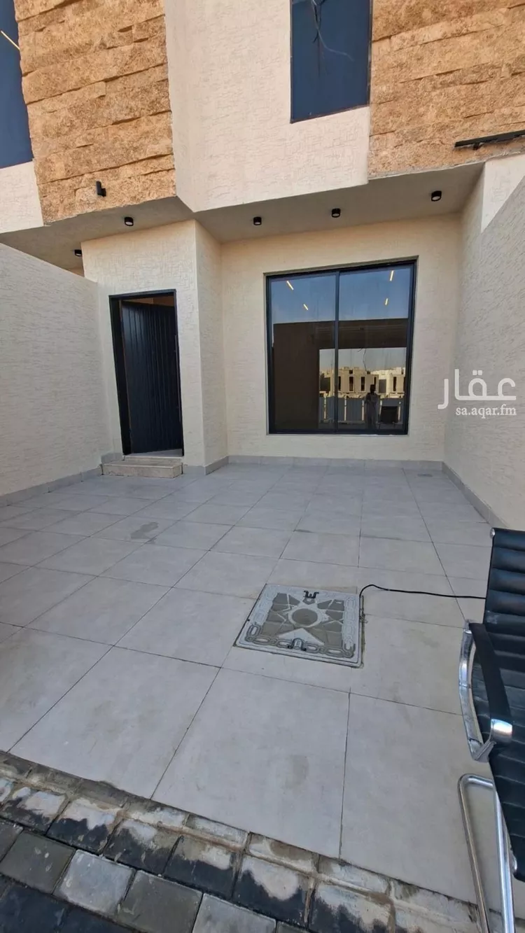 فيلا للبيع في شارع محمد الجزري, حي عكاظ, مدينة الرياض, منطقة الرياض صورة 4