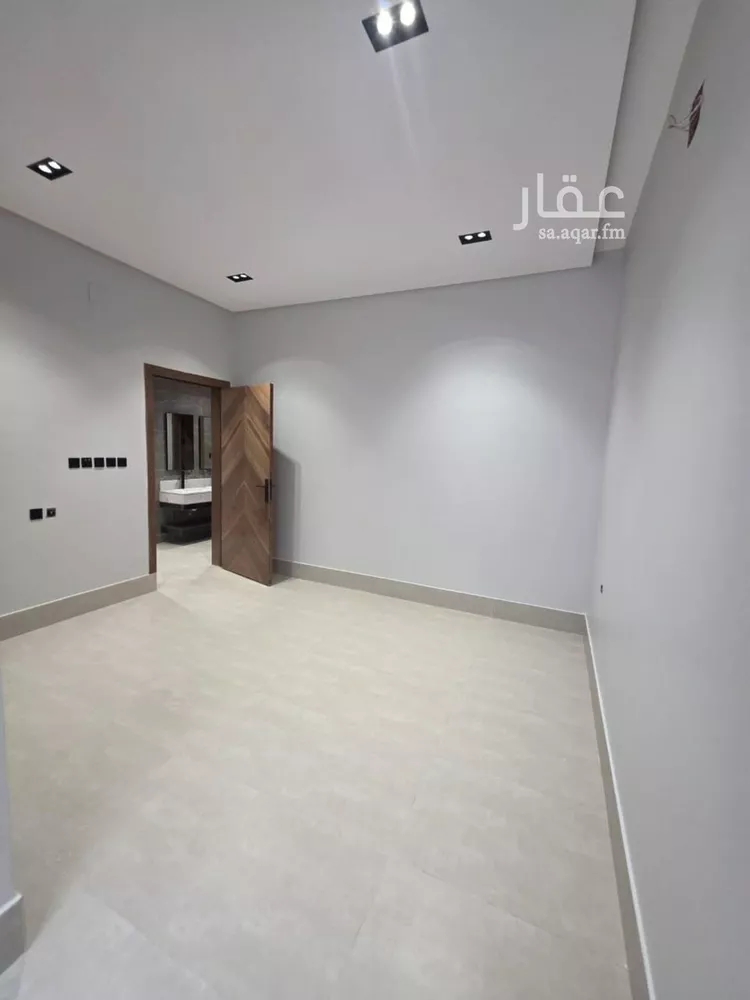 Floor for Sale in Riyadh Tuwaiq 9