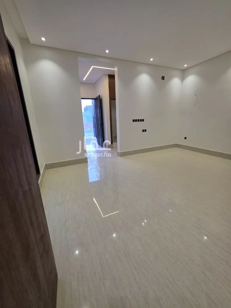 دور للبيع في شارع مدائن صالح, حي العريجاء الغربي, مدينة الرياض, منطقة الرياض صورة 5