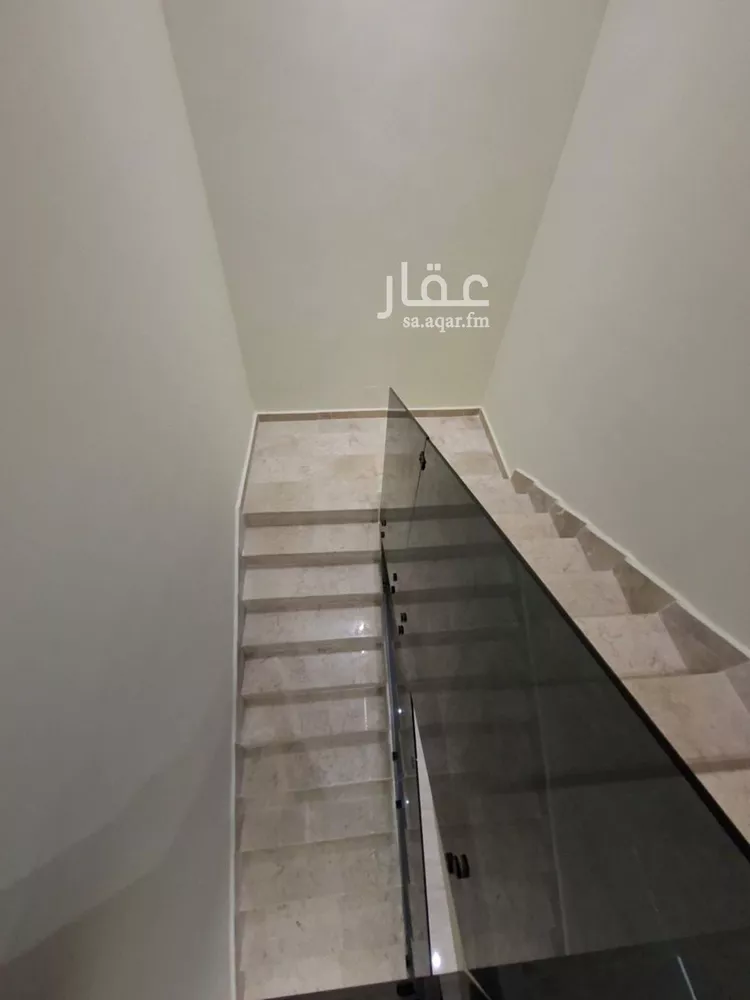 دور للبيع في شارع ابن الطيلسان القرطبي, حي عكاظ, مدينة الرياض, منطقة الرياض 11
