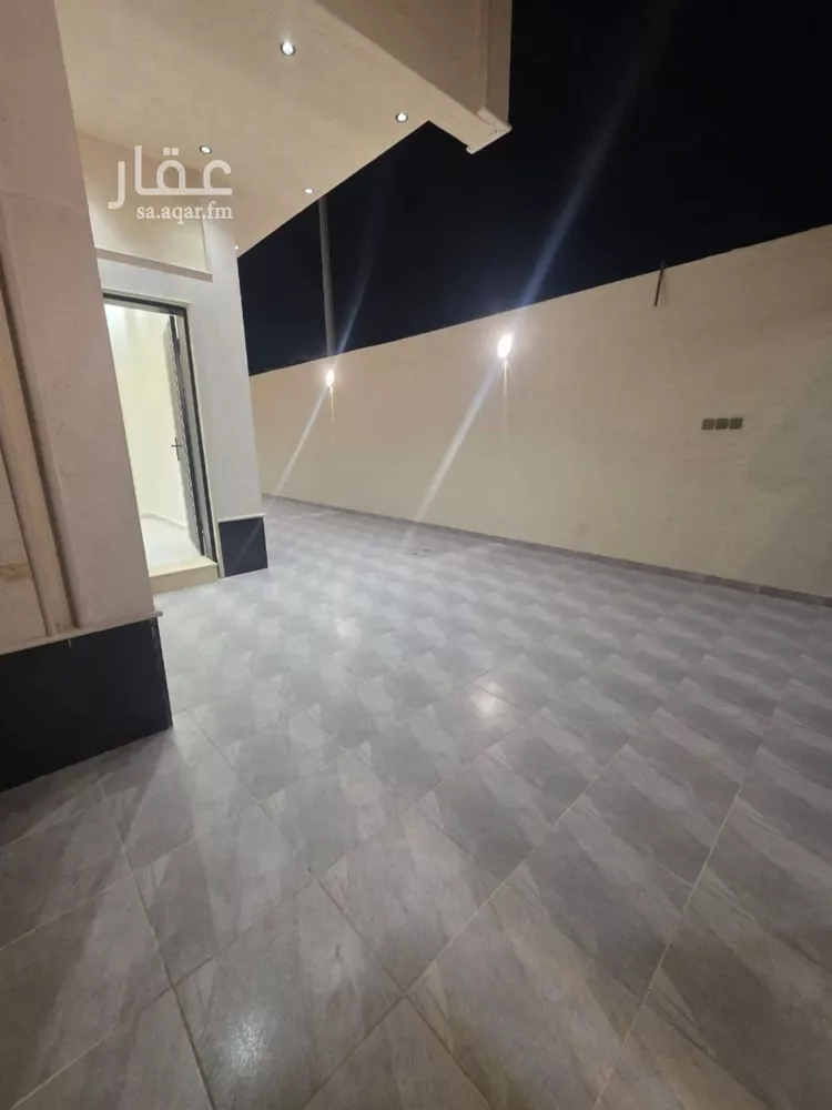 دور للبيع في شارع زياد بن سعد, حي أحد, مدينة الرياض, منطقة الرياض صورة 4