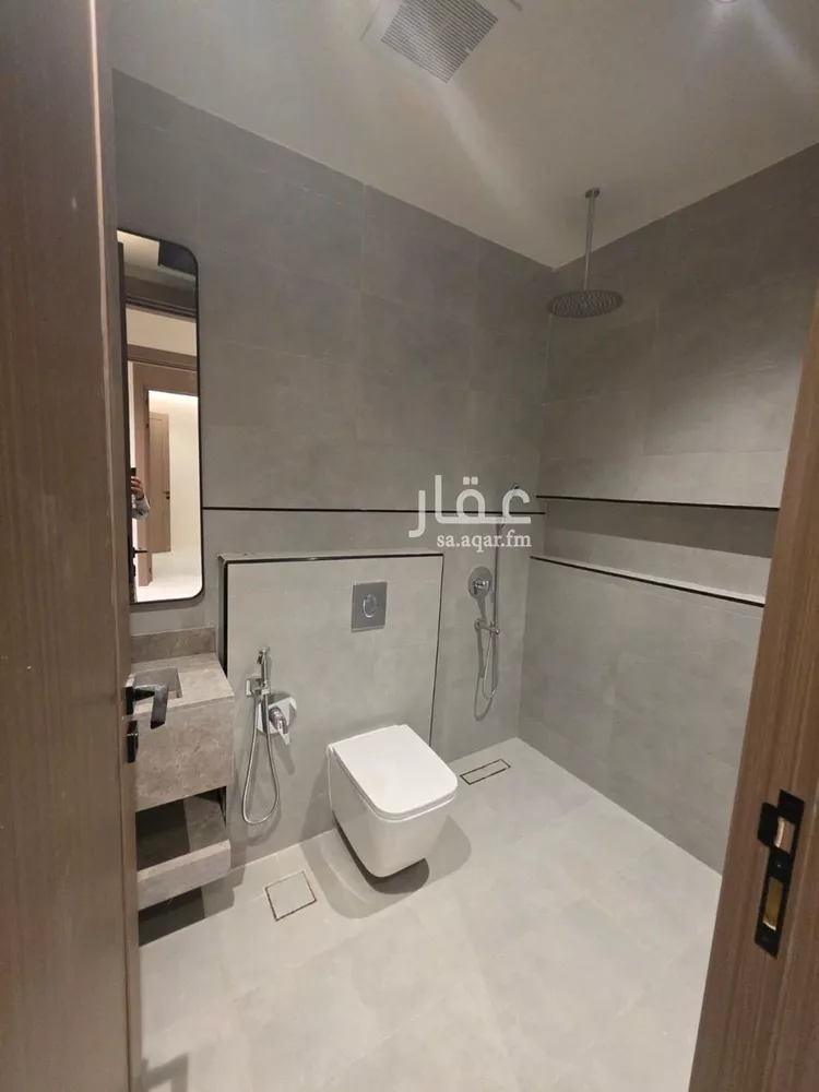 دور للبيع في شارع الماطري, حي المعيزيلة, مدينة الرياض, منطقة الرياض 6