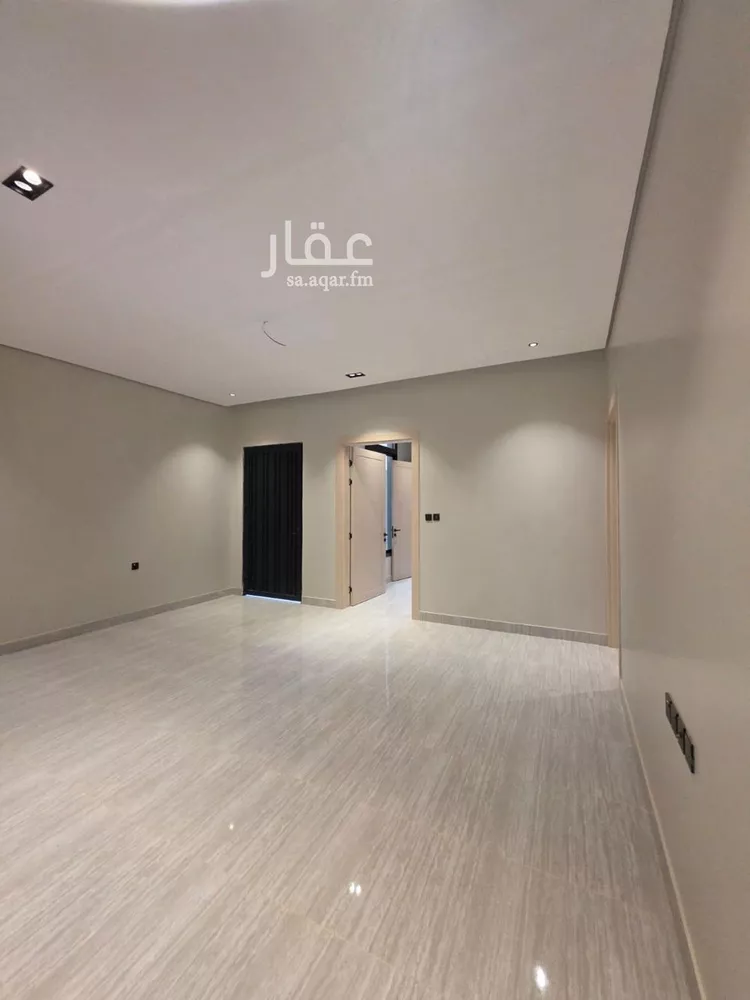 دور للبيع في شارع سلمان الراذاني, حي طويق, مدينة الرياض, منطقة الرياض 15