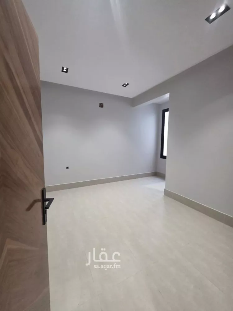 Floor for Sale in Riyadh Tuwaiq 8