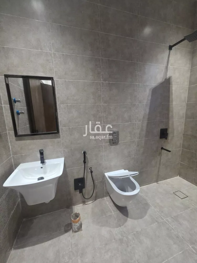 Floor for Sale in Riyadh Tuwaiq 12