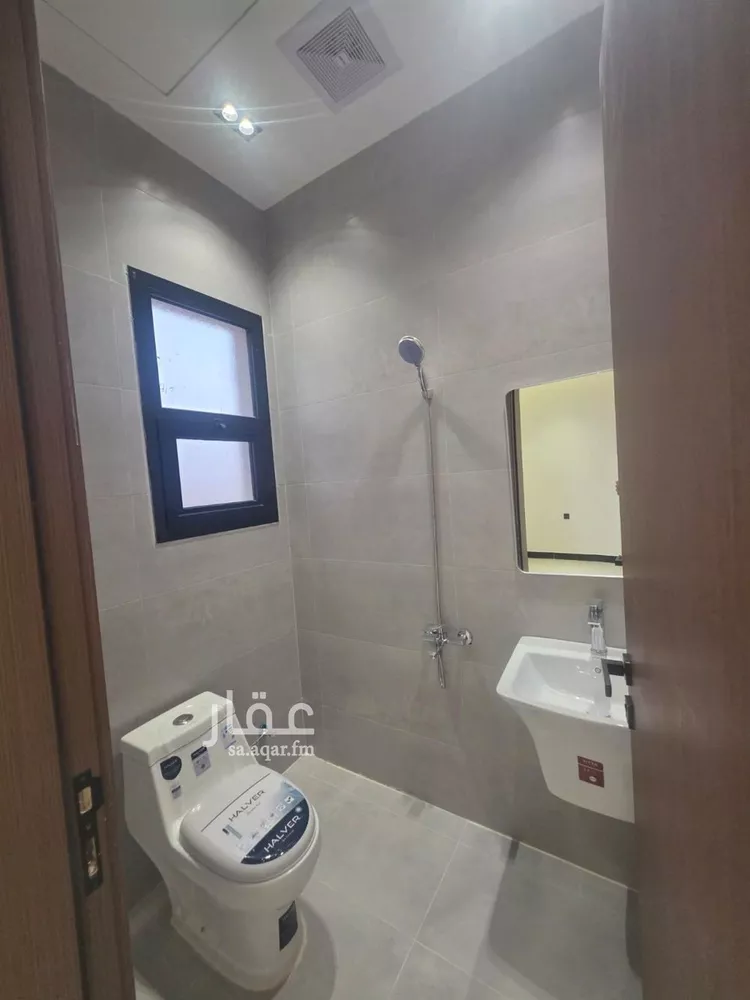 فيلا للبيع في شارع أبي الحسن الحلي, حي الرمال, مدينة الرياض, منطقة الرياض 10