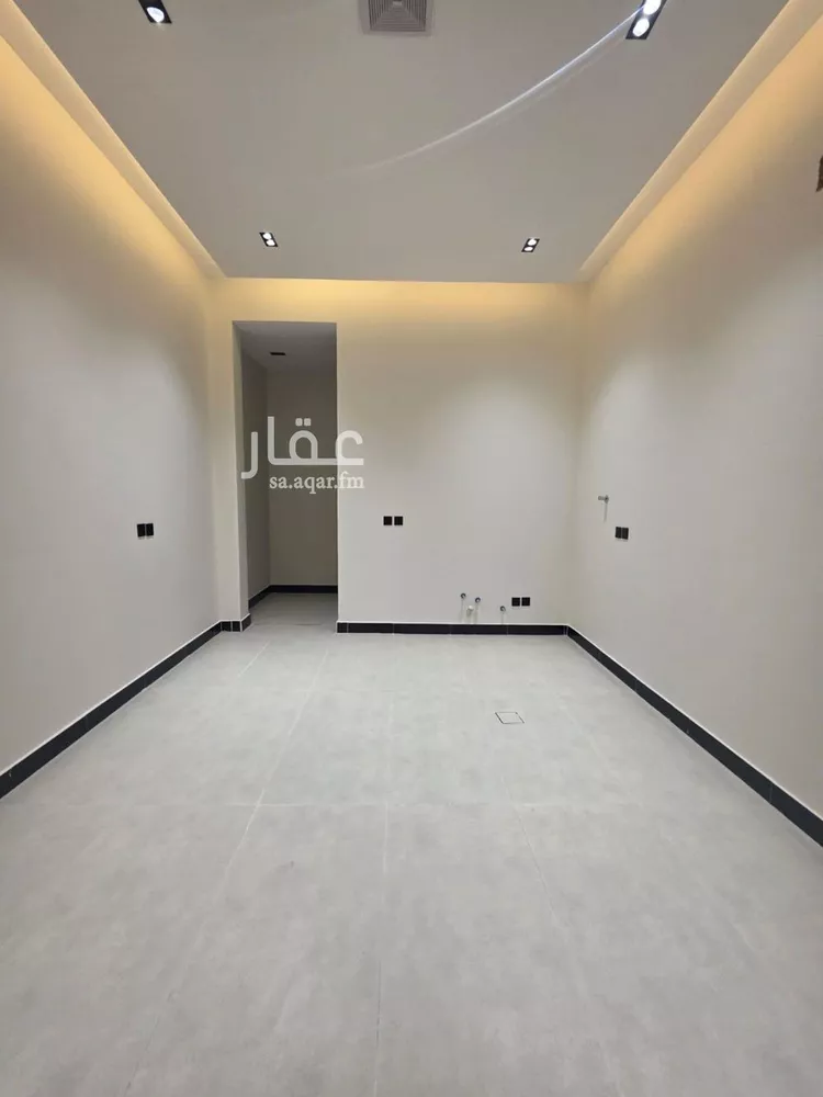 فيلا للبيع في شارع أبي الحسن الحلي, حي الرمال, مدينة الرياض, منطقة الرياض 16