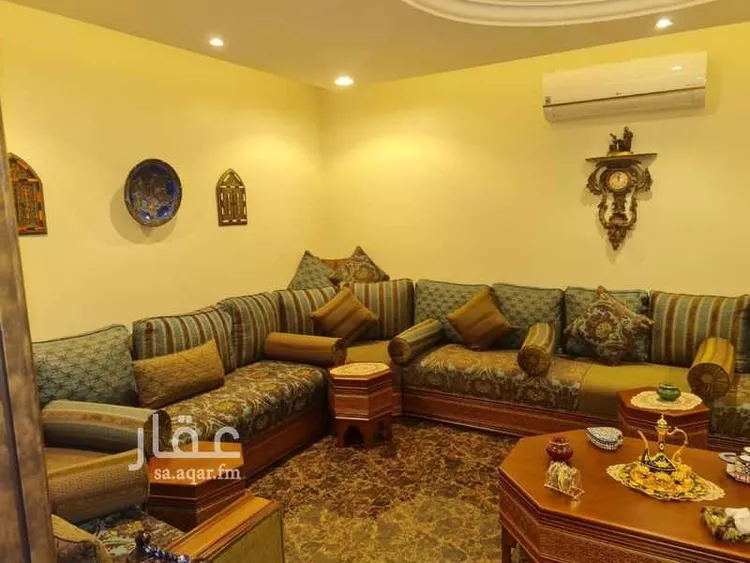 فيلا للبيع في شارع المضمار, حي الوادي, مدينة الرياض, منطقة الرياض صورة 2