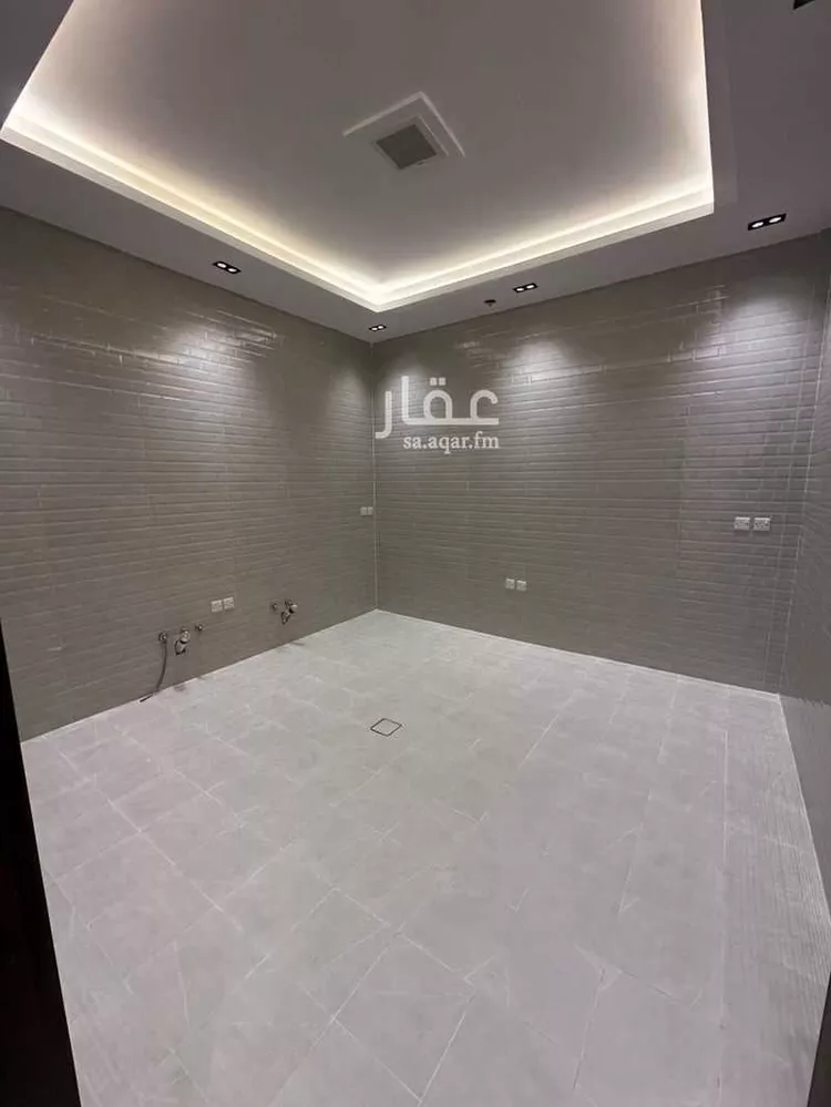 دور للبيع في شارع الوادي الأخضر, حي ديراب, مدينة الرياض, منطقة الرياض 6