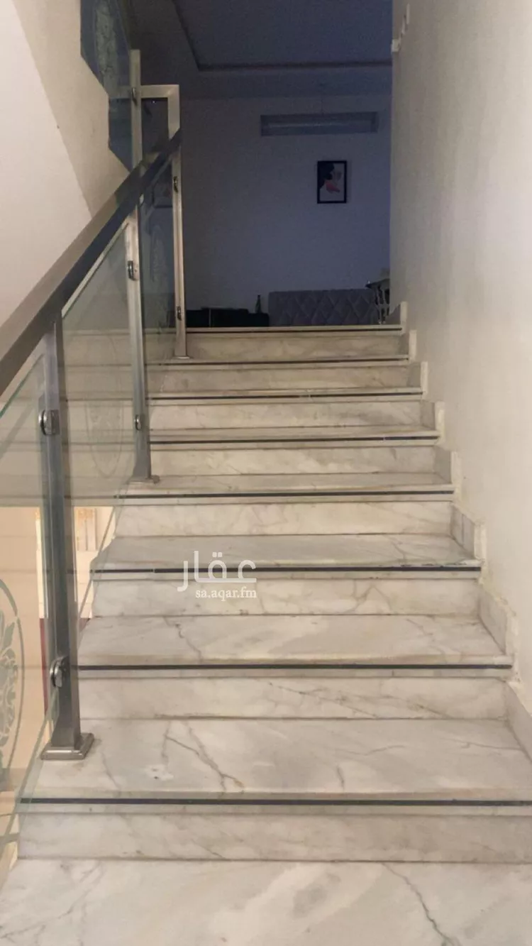 فيلا للبيع في شارع الخيزران, حي العزيزية, مدينة الرياض, منطقة الرياض صورة 4