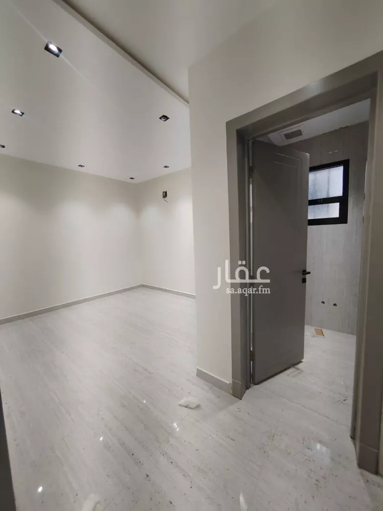 فيلا للبيع في شارع جبل اليمامة, حي طويق, مدينة الرياض, منطقة الرياض صورة 2