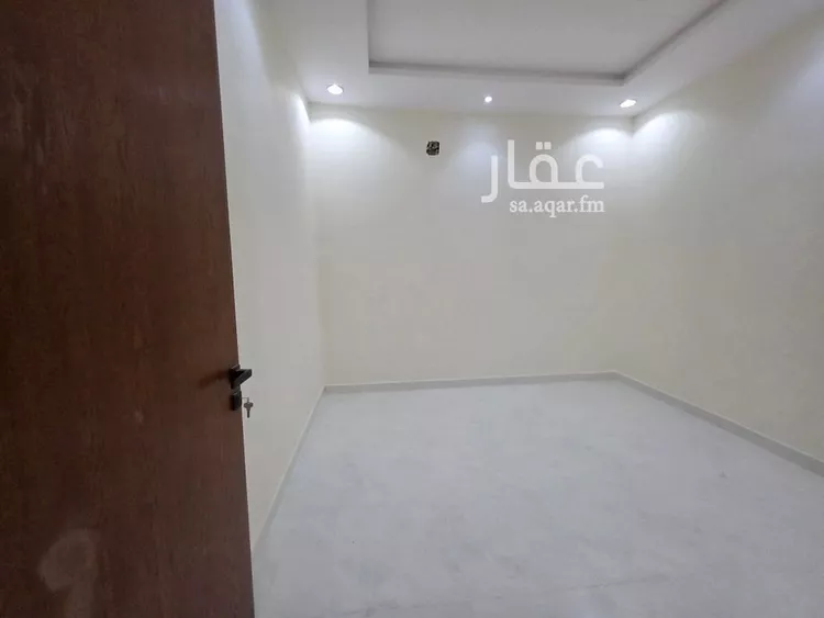 فيلا للبيع في شارع عبدالله السديس, حي بدر, مدينة الرياض, منطقة الرياض صورة 5