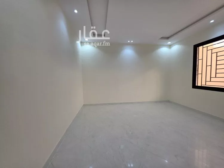 فيلا للبيع في شارع عبدالله السديس, حي بدر, مدينة الرياض, منطقة الرياض 11