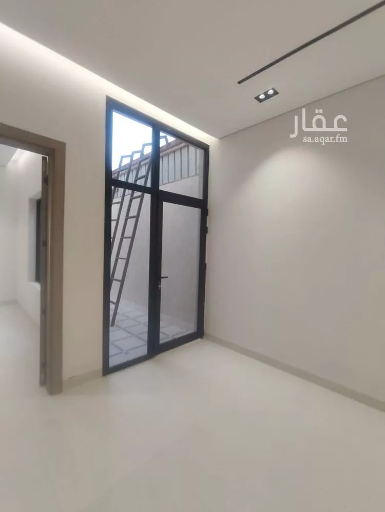 Floor for Sale in Riyadh Sultanah 13