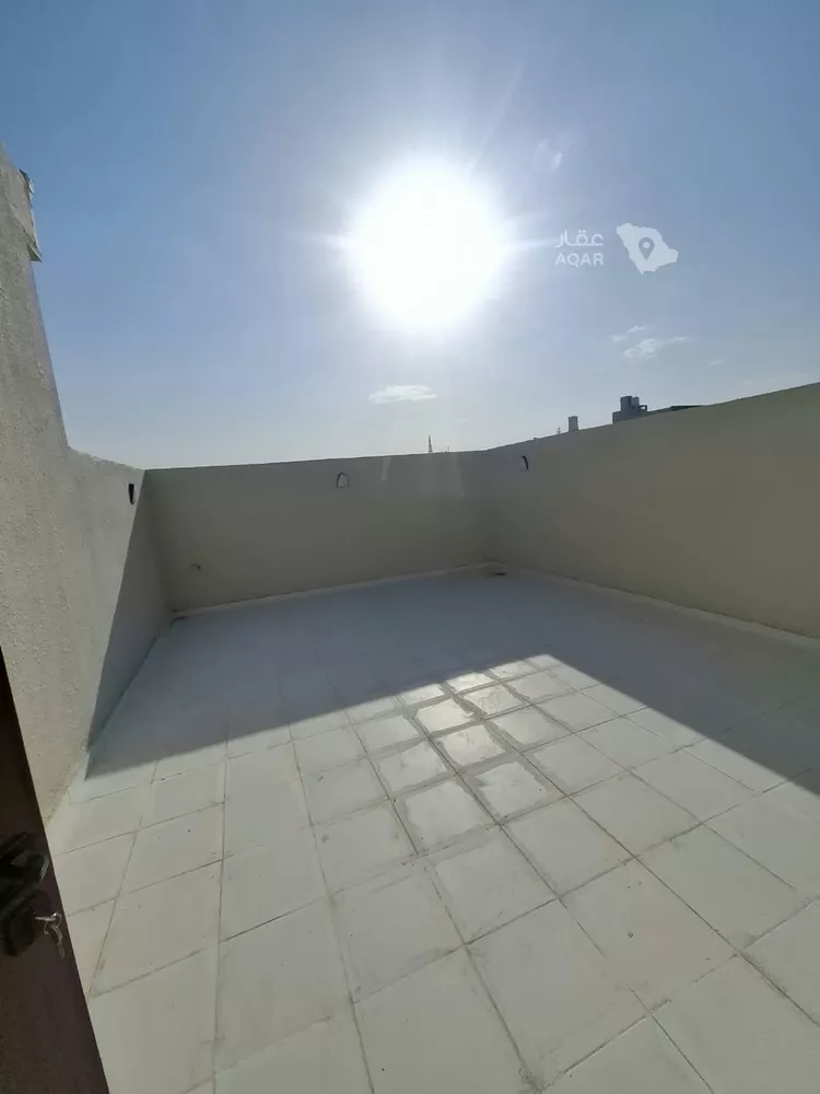شقة للبيع في شارع رجاء بن حيوة, حي السويدي الغربي, مدينة الرياض, منطقة الرياض 8