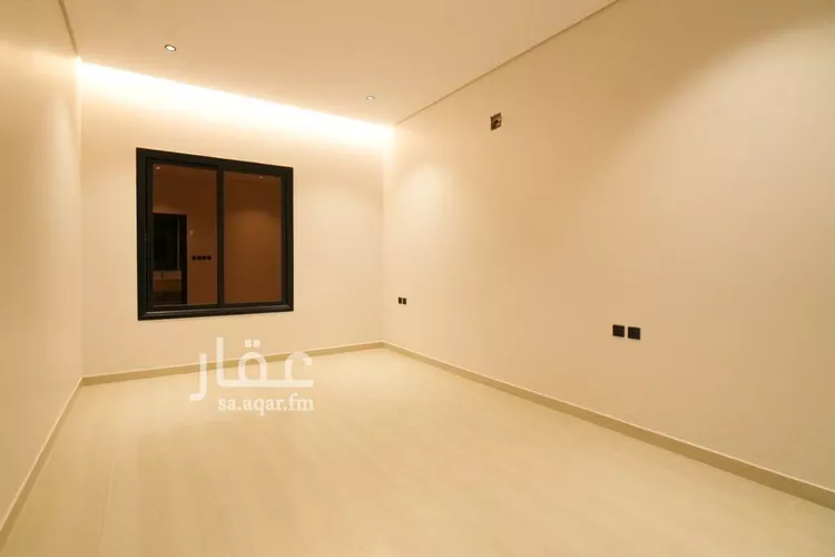 شقة للبيع في شارع محمد بن صاف, حي عكاظ, مدينة الرياض, منطقة الرياض 14