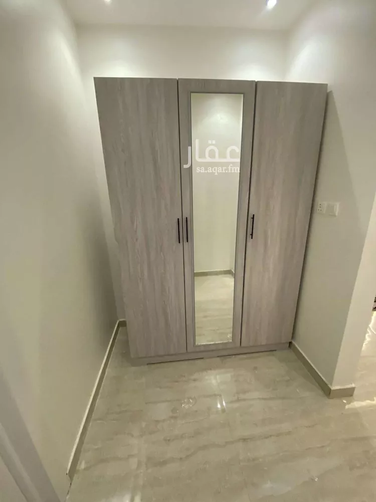 فيلا للبيع في شارع الخيزران, حي العزيزية, مدينة الرياض, منطقة الرياض صورة 2