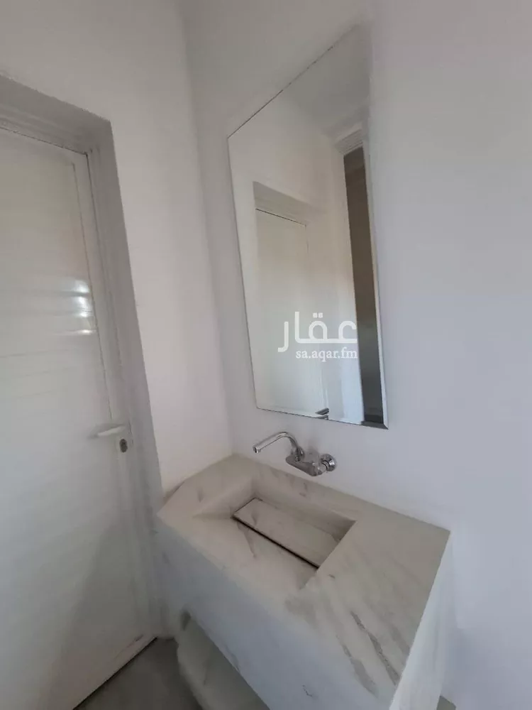 دور للبيع في شارع الزنبق, حي البرية, مدينة الرياض, منطقة الرياض صورة 2