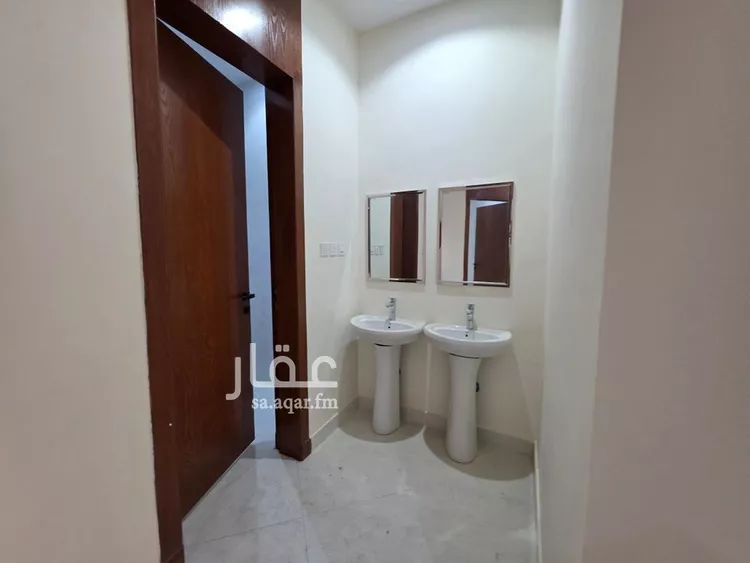 فيلا للبيع في شارع عبدالله السديس, حي بدر, مدينة الرياض, منطقة الرياض 7