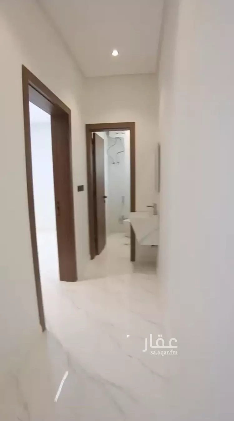 دور للبيع في شارع الأحنف بن قيس, حي الحزم, مدينة الرياض, منطقة الرياض صورة 2