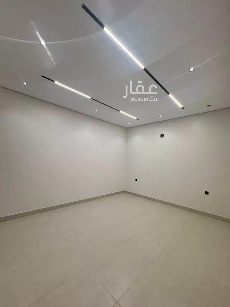 دور للبيع في شارع جولاء, حي الجنادرية, مدينة الرياض, منطقة الرياض 8