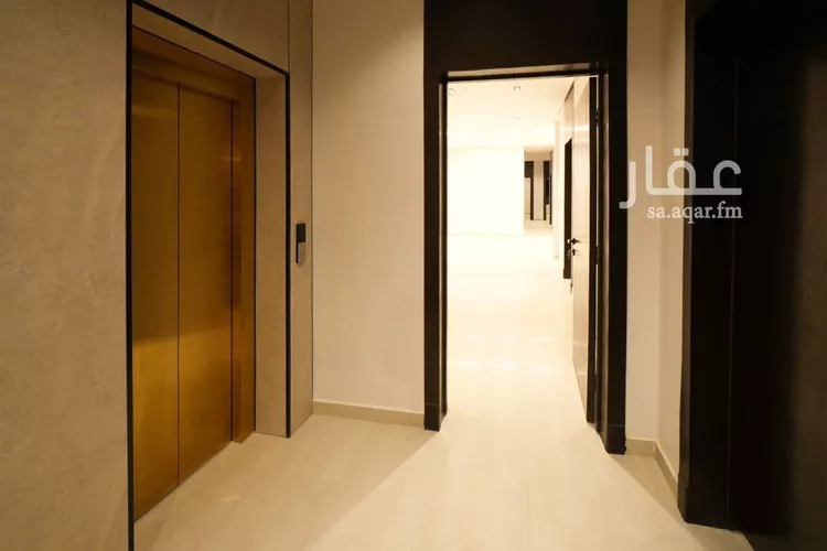 شقة للبيع في شارع محمد بن صاف, حي عكاظ, مدينة الرياض, منطقة الرياض 8
