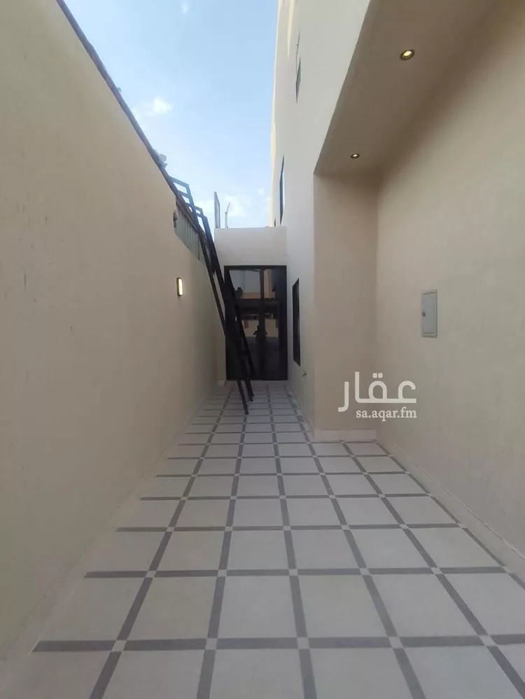 دور للبيع في شارع الحارث بن عمرو, حي السويدي, مدينة الرياض, منطقة الرياض صورة 2