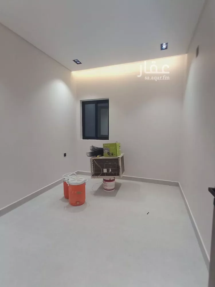 دور للبيع في شارع عائشة بنت ابي بكر, حي الزهرة, مدينة الرياض, منطقة الرياض صورة 5