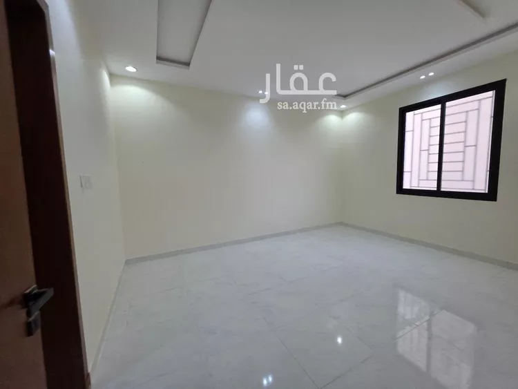 دور للبيع في شارع عبدالله السديس, حي بدر, مدينة الرياض, منطقة الرياض 7