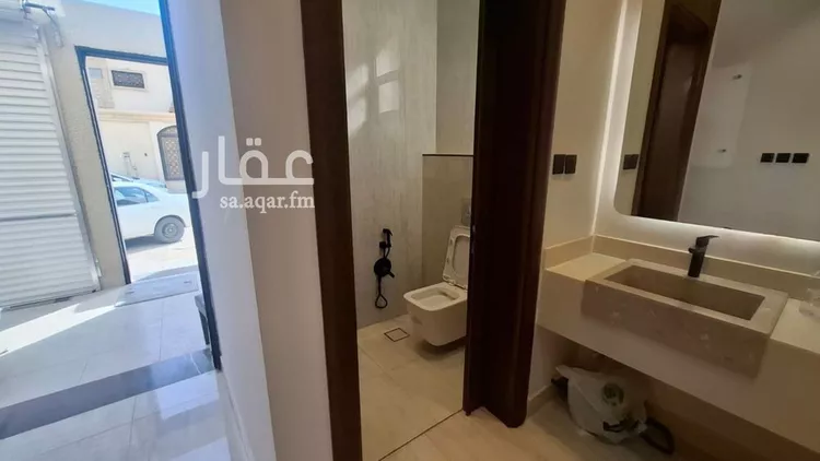 دور للبيع في شارع الدرعي, حي العريجاء الغربي, مدينة الرياض, منطقة الرياض 6