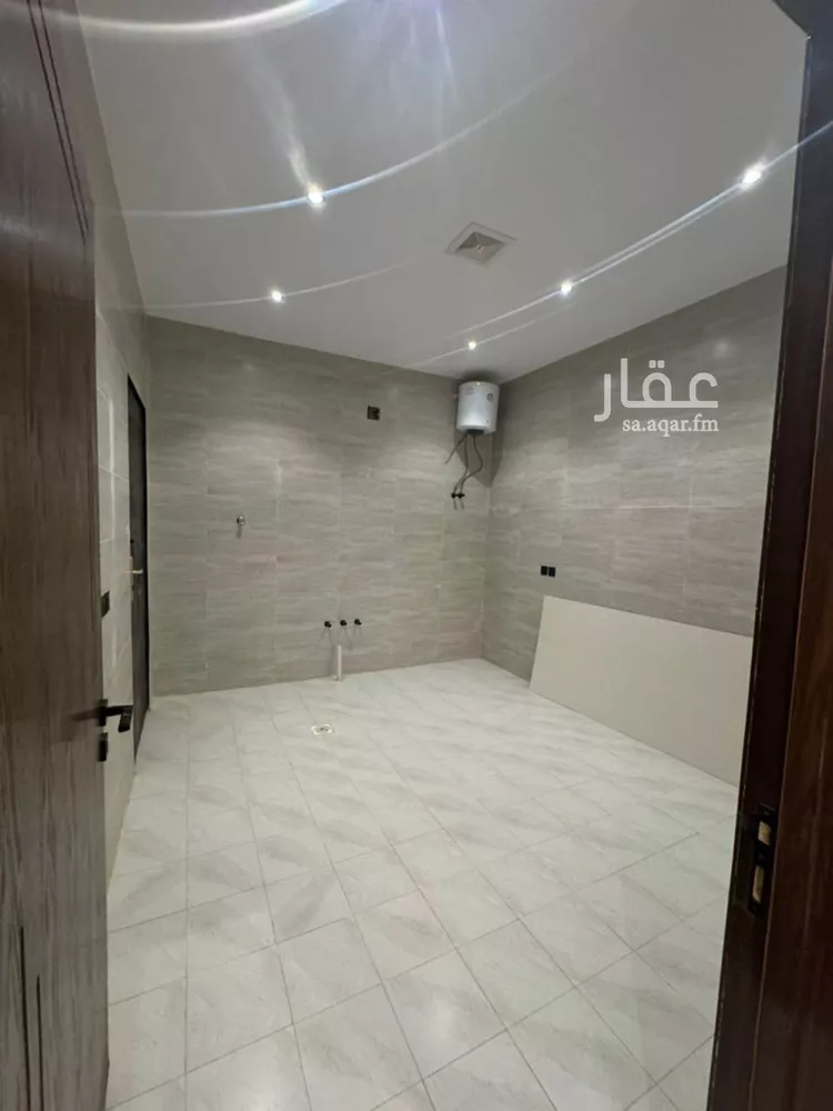 دور للبيع في شارع جولاء, حي الجنادرية, مدينة الرياض, منطقة الرياض 10