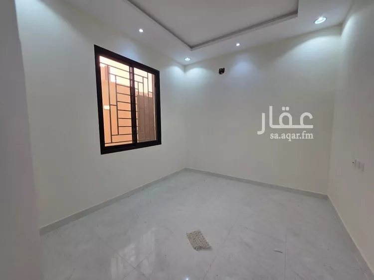 فيلا للبيع في شارع عبدالله السديس, حي بدر, مدينة الرياض, منطقة الرياض صورة 4