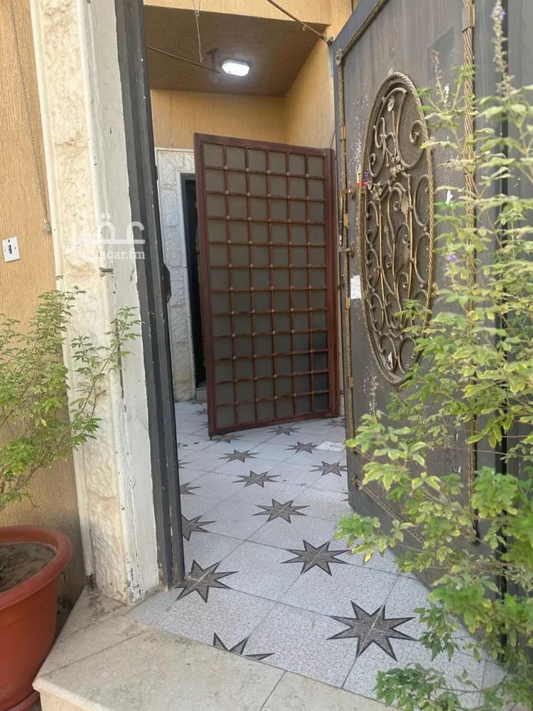 فيلا للبيع في شارع رقم 1, حي بدر, مدينة الرياض, منطقة الرياض 9