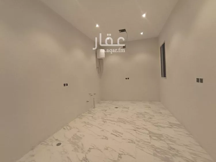 دور للبيع في شارع ابن نعيم, حي طيبة, مدينة الرياض, منطقة الرياض صورة 2