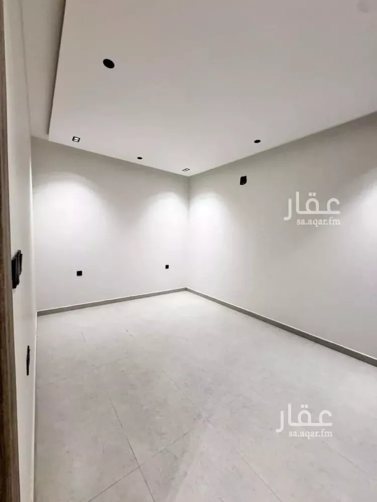 دور للبيع في حي عكاظ, مدينة الرياض, منطقة الرياض صورة 2