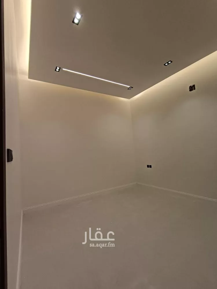 دور للبيع في حي عكاظ, مدينة الرياض, منطقة الرياض صورة 5