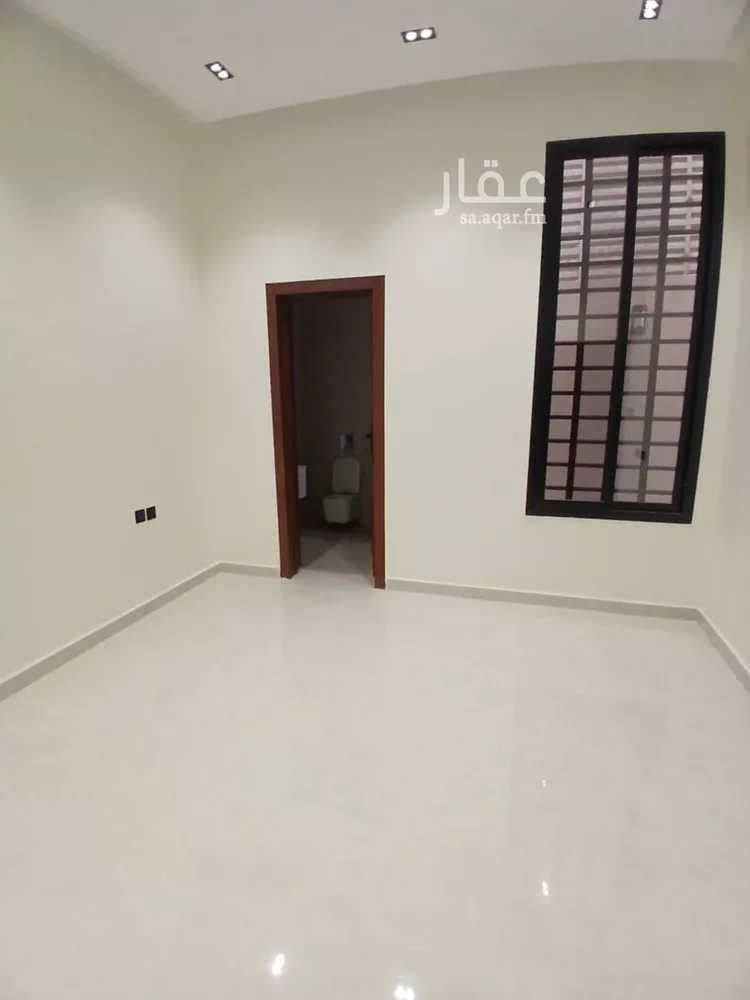Floor for Sale in Riyadh Tuwaiq صورة 5