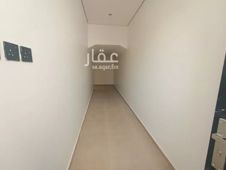 دور للبيع في شارع محمد بن عوجان, حي الحزم, مدينة الرياض, منطقة الرياض صورة 3